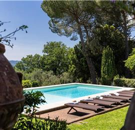 8 Bedroom Villa with Pool near Certaldo, Tuscany, Sleeps 14 - 15